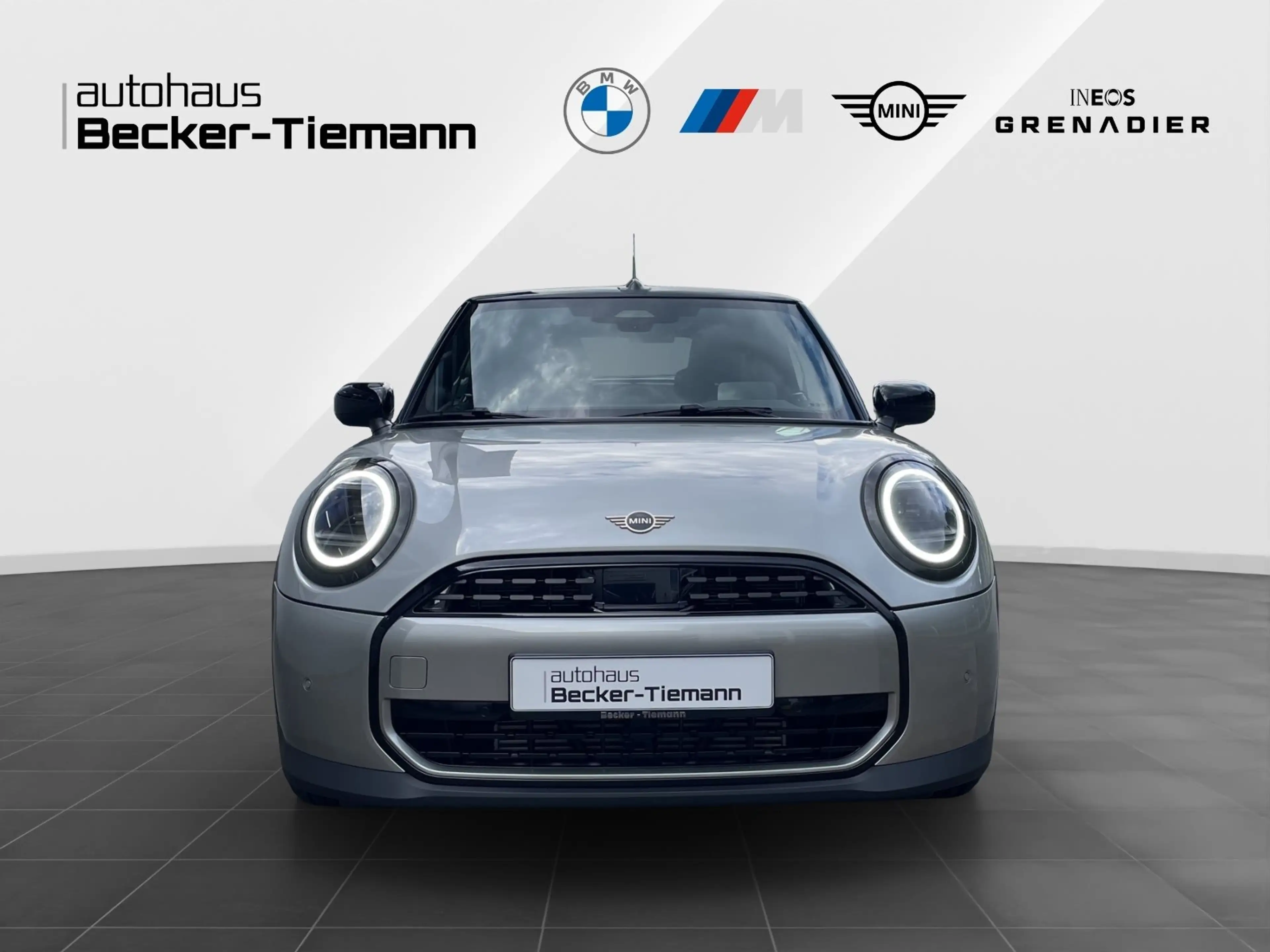 MINI Cooper Cabrio Cooper C Cabrio/ Classic Trim/ HUD/ RFK/ HK Sound/ — photo 2