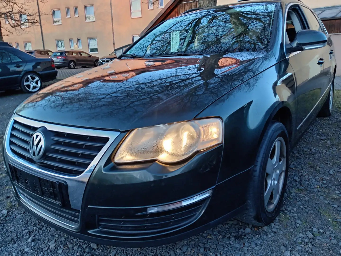 Volkswagen Passat Variant Comfortline 4Motion,4x4 Allrad Grün - 2