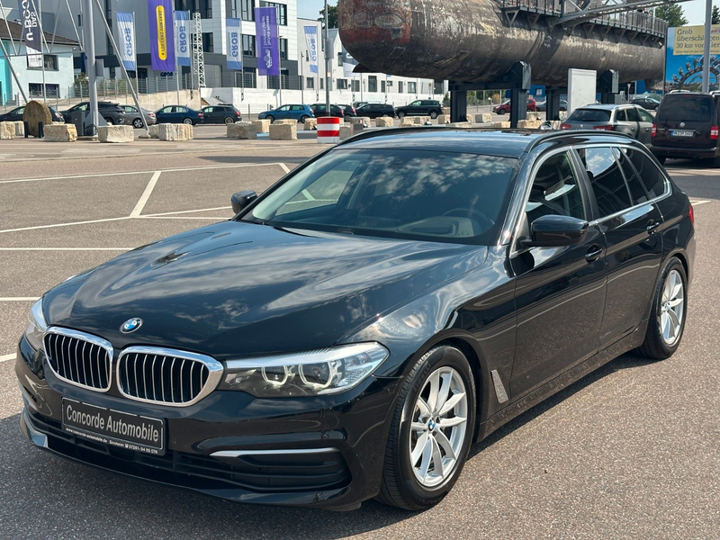 BMW 530 Tourin 530 i xDrive HED-Up Navi LED AHK SHZ PDC — photo 14