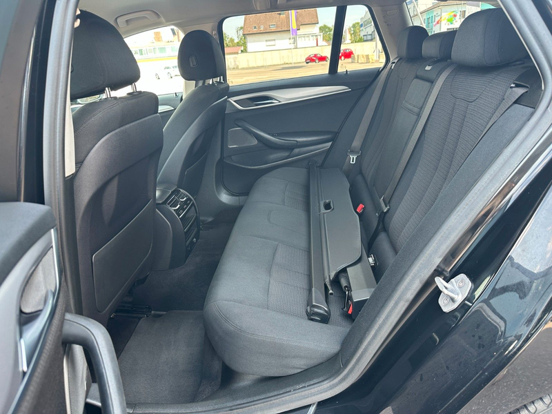 BMW 530 Tourin 530 i xDrive HED-Up Navi LED AHK SHZ PDC — photo 4