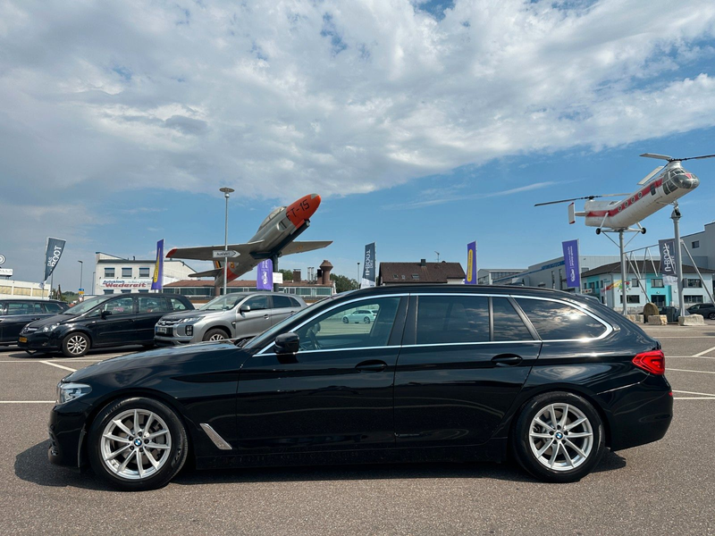 BMW 530 Tourin 530 i xDrive HED-Up Navi LED AHK SHZ PDC — photo 10