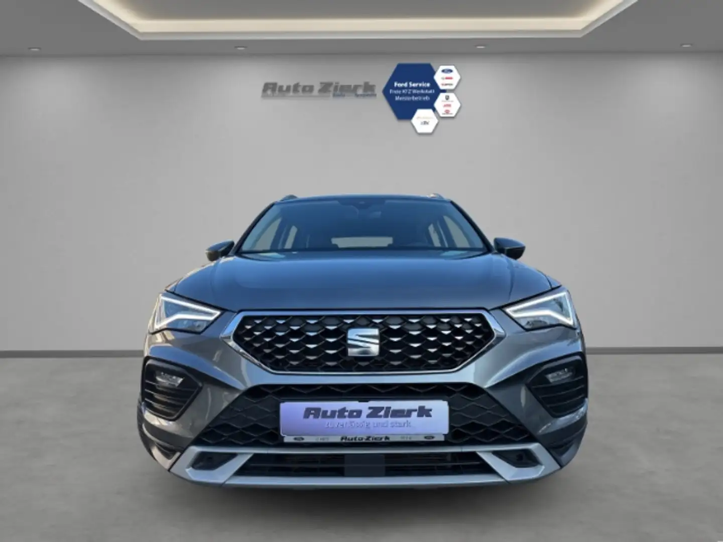 SEAT Ateca Xperience 1.5 TSI ACT DSG NAVI ACC LED RFK Grau - 2