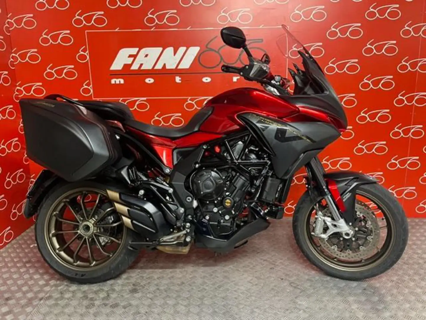 MV Agusta Turismo Veloce 800 Lusso 2021 Roşu - 1