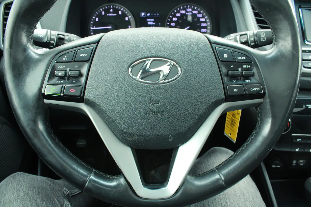 Hyundai TUCSON снимка Hyundai TUCSON