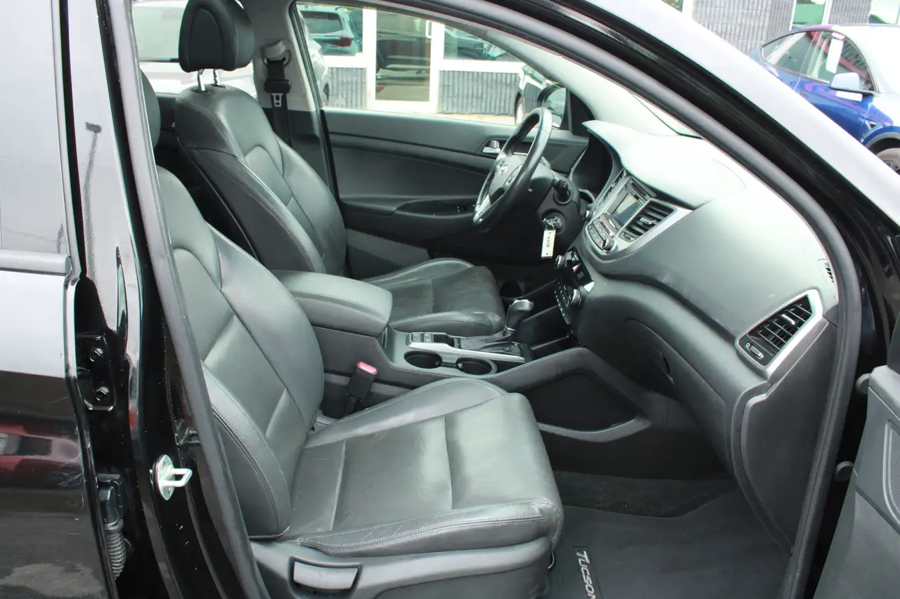 Hyundai TUCSON снимка Hyundai TUCSON
