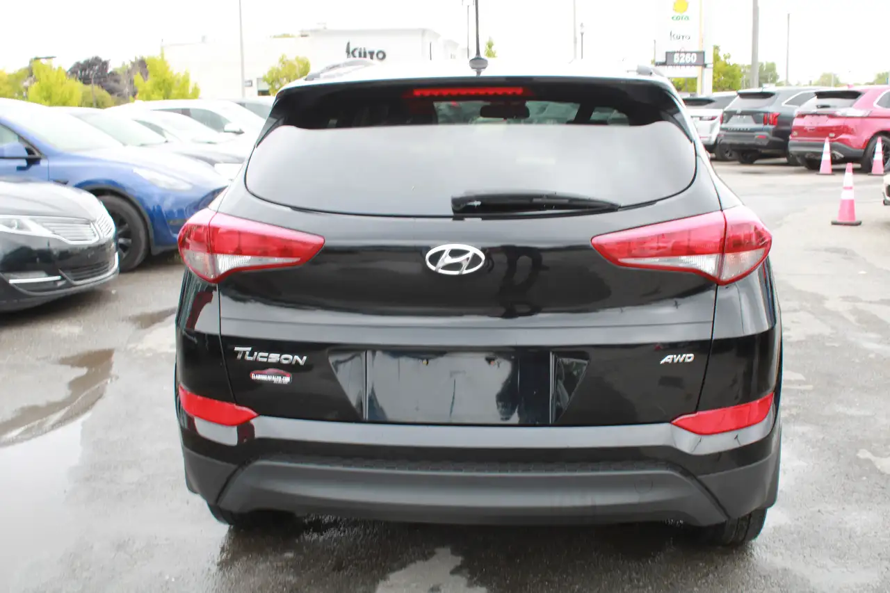 Hyundai TUCSON снимка Hyundai TUCSON