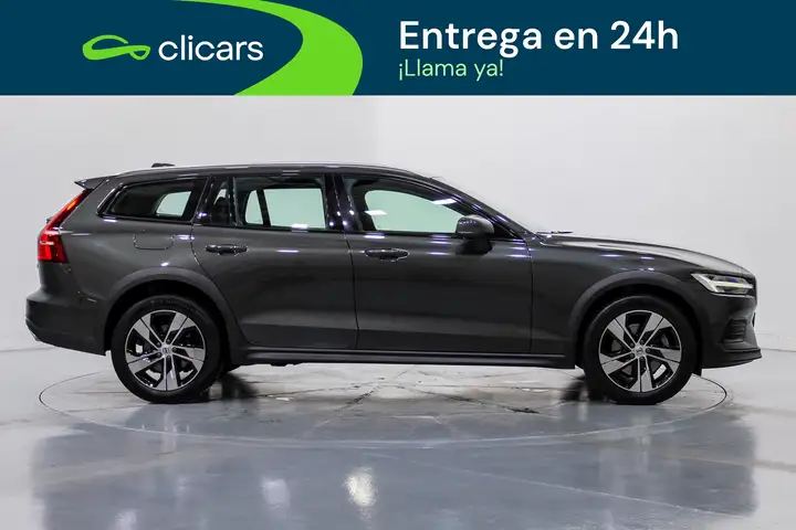 Volvo S60 2022, foto 7