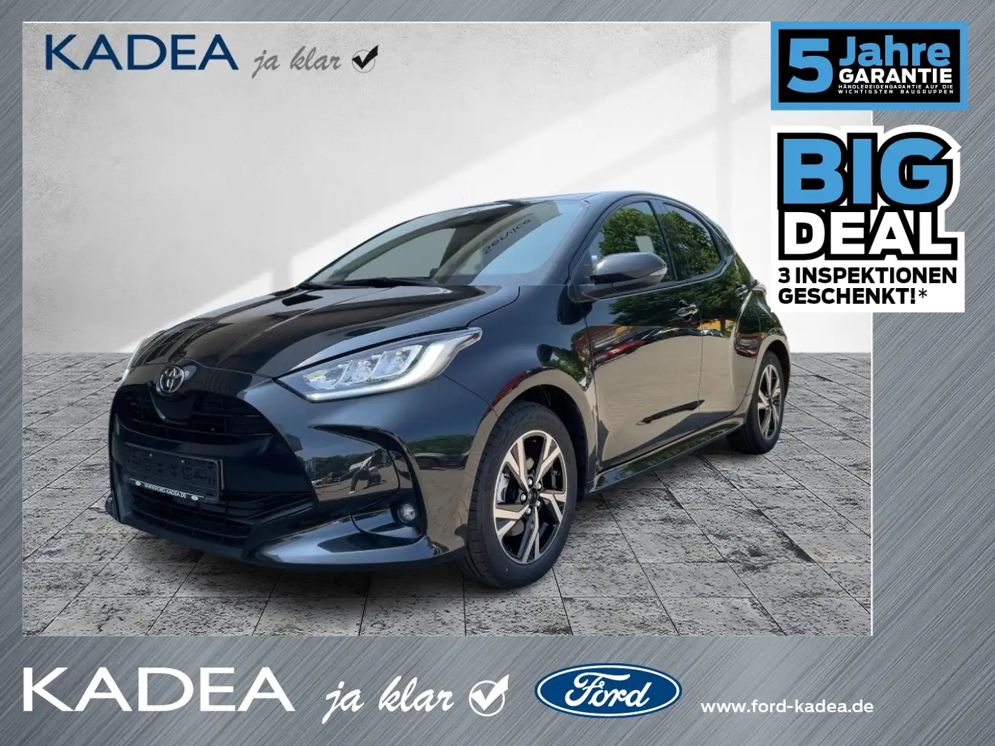 Toyota Yaris 1.5 Teamplayer Zwart - 1