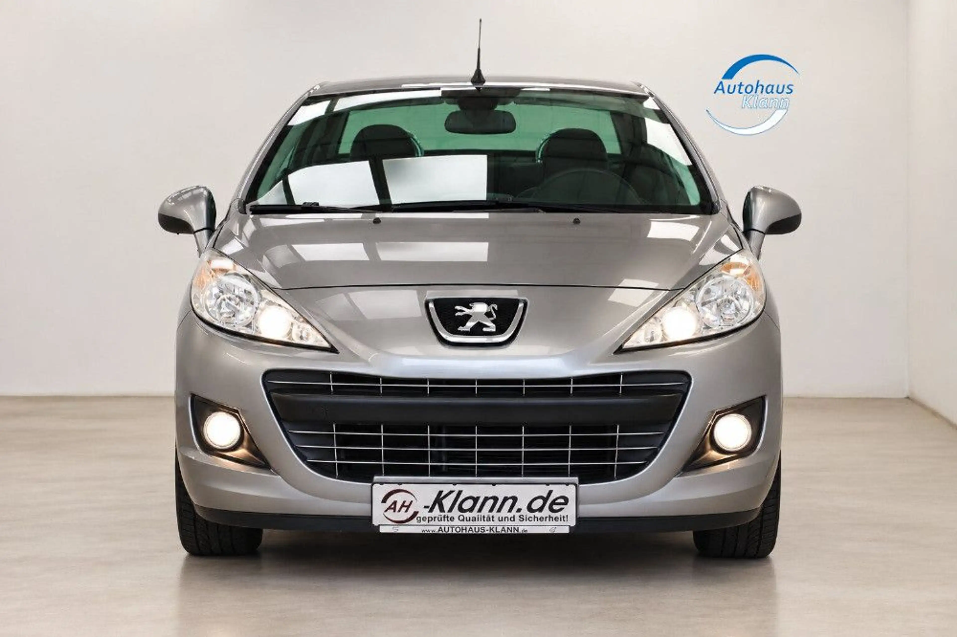Peugeot 207 CC 1.6 120PS Roland Garros Leder PDC 1Hand — photo 3