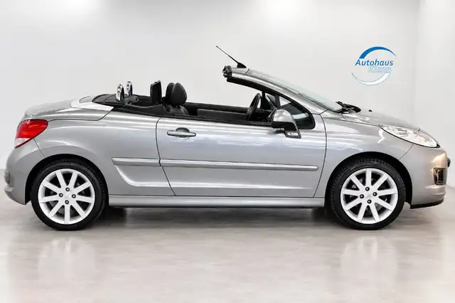 Peugeot 207 view 7