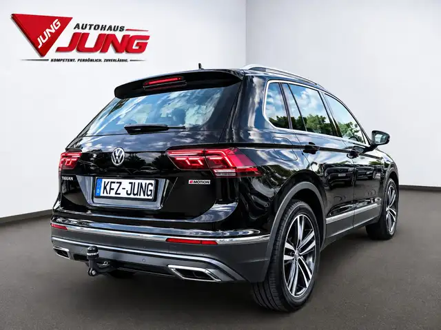 Volkswagen Tiguan view 6