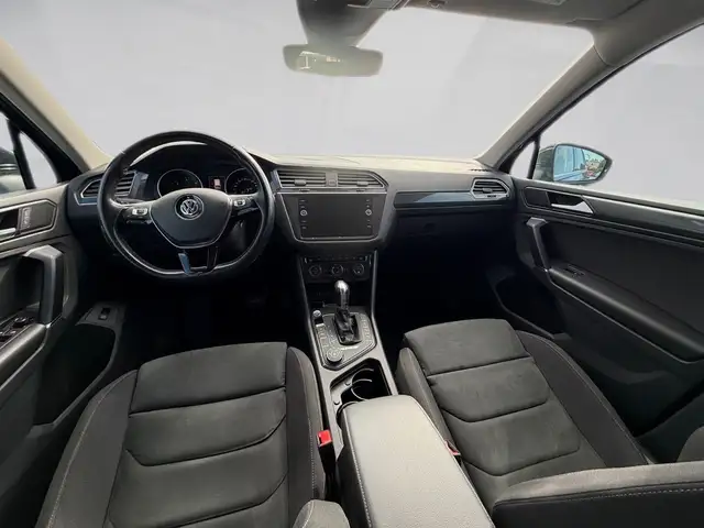 Volkswagen Tiguan view 12