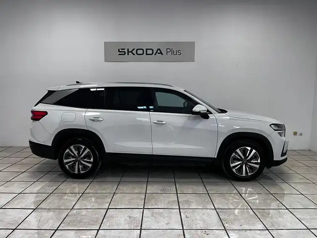Skoda Kodiaq view 3