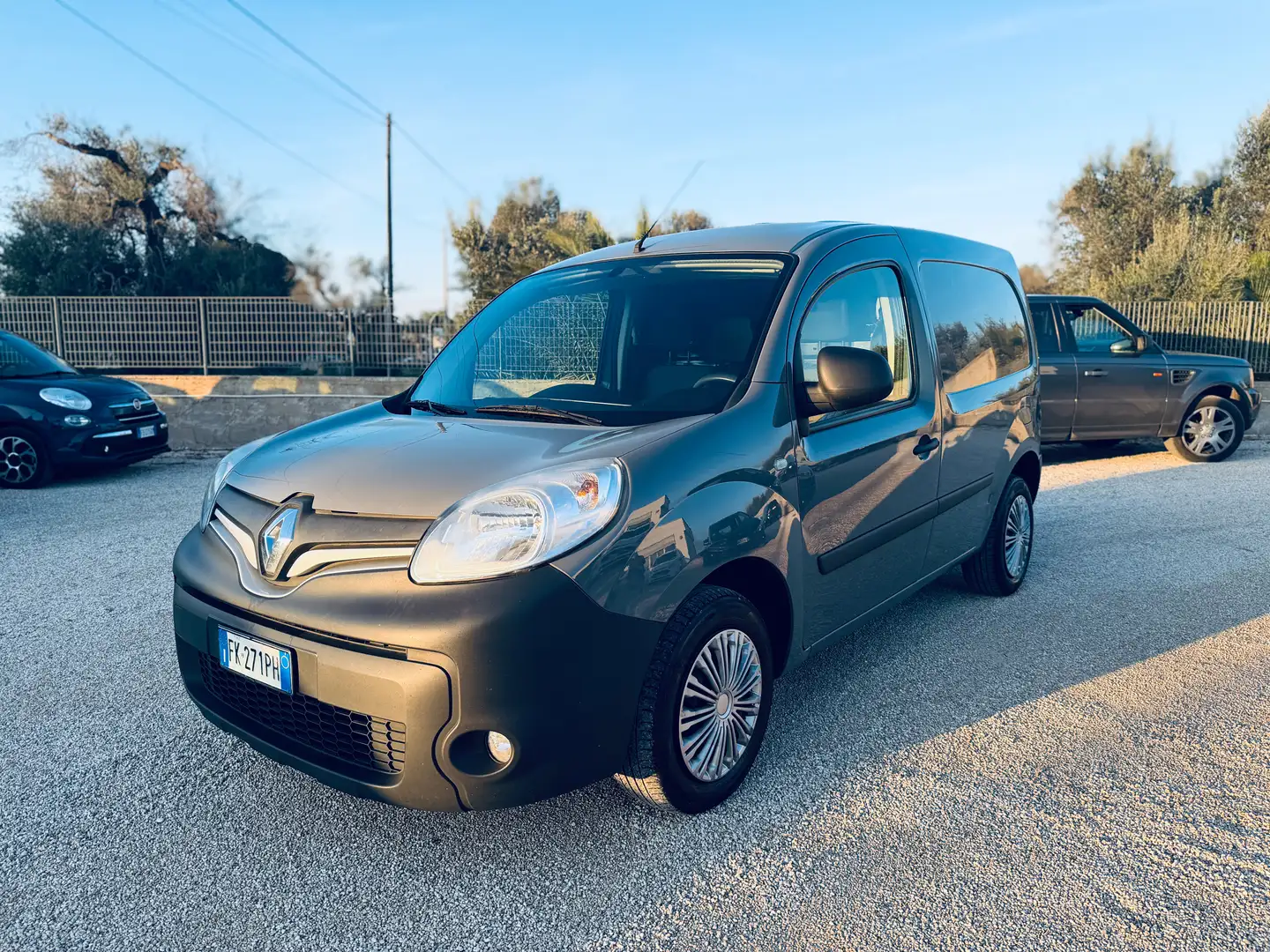 Renault Kangoo 1.5 dci Grau - 1
