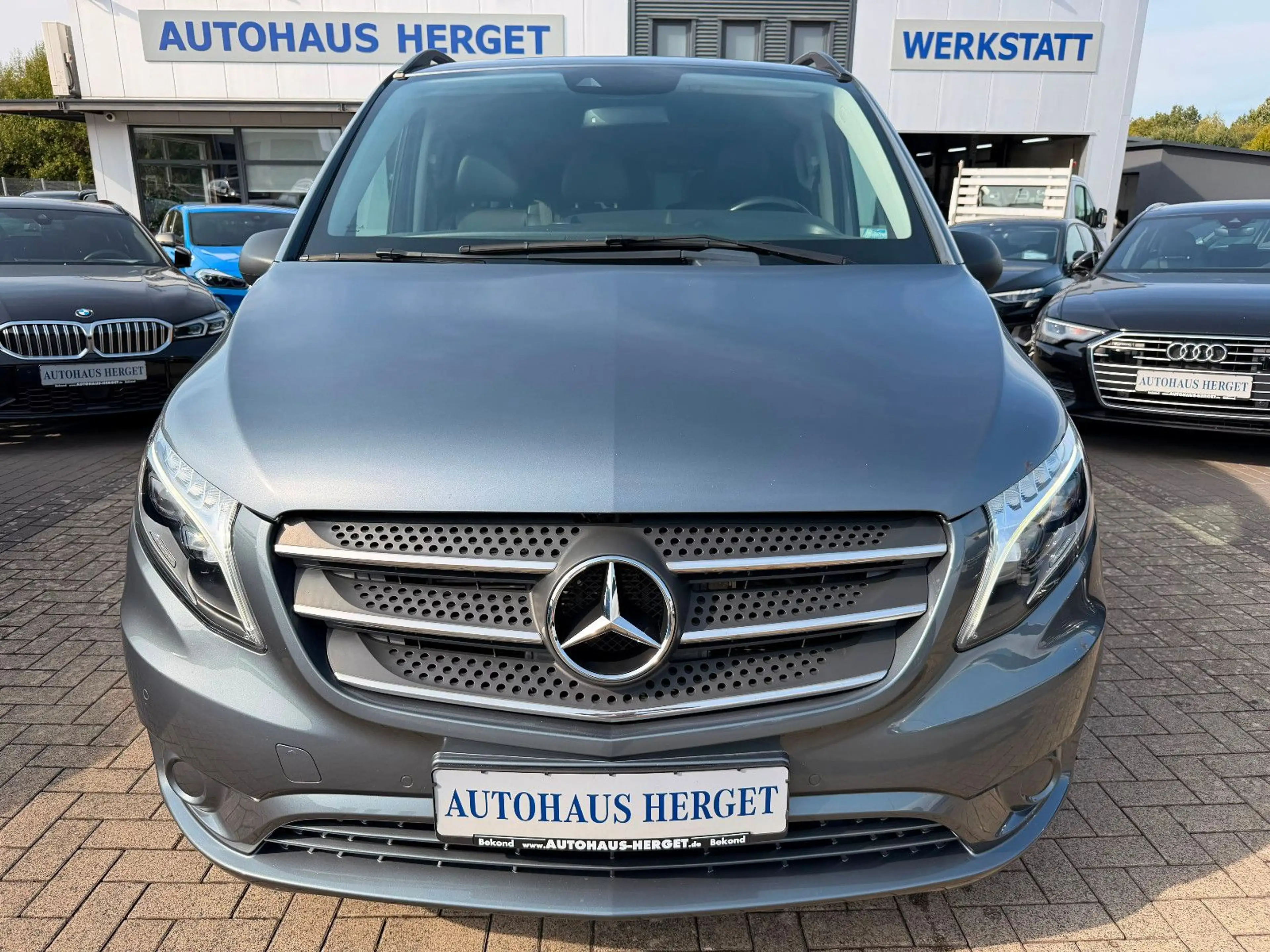Mercedes-Benz Vito Tourer 119 CDI RWD lang 9-Sitzer Top Ausst — photo 2