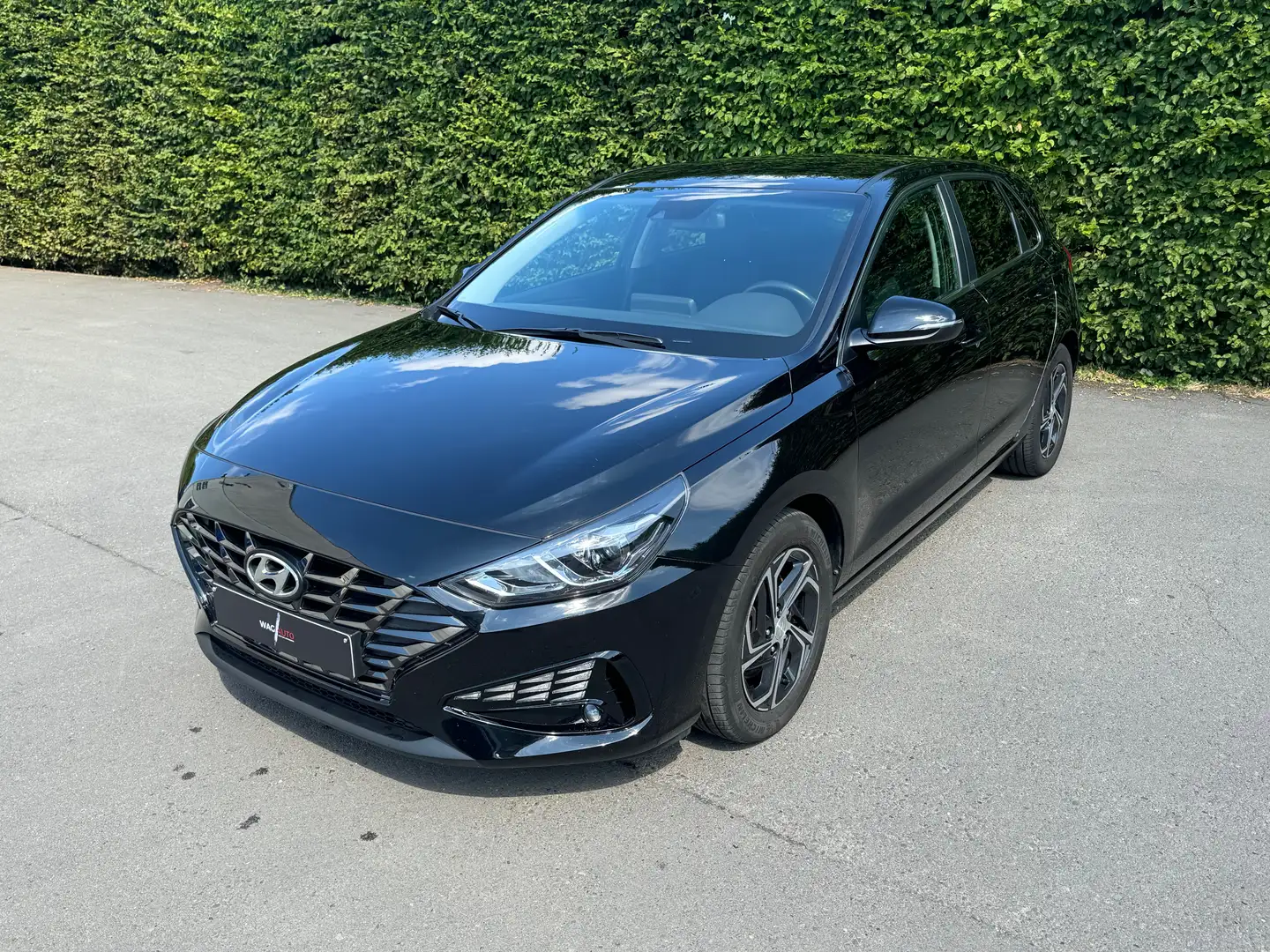 Hyundai i30 i30 1.0 T-GDi  DCT / CARPLAY / Černá - 1