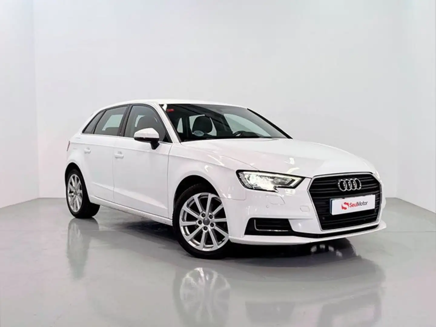 Audi A3 Sportback 1.6TDI Design Edition 85kW Blanco - 1