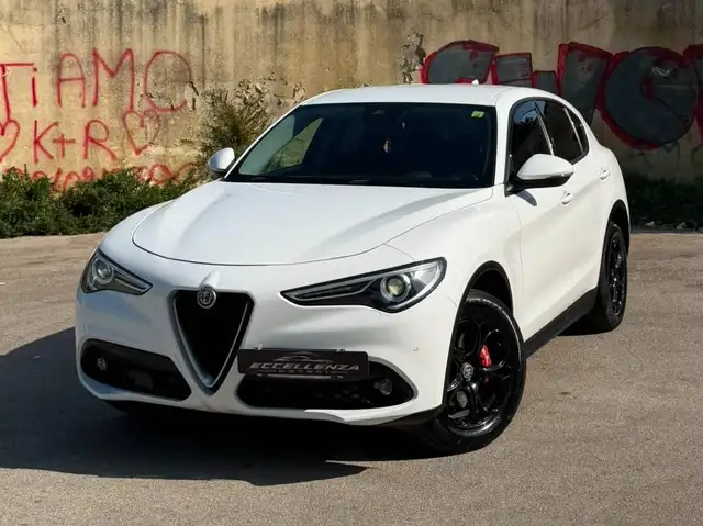 Alfa Romeo Stelvio Stelvio 2017 2.2 t Business Q4 210cv auto
