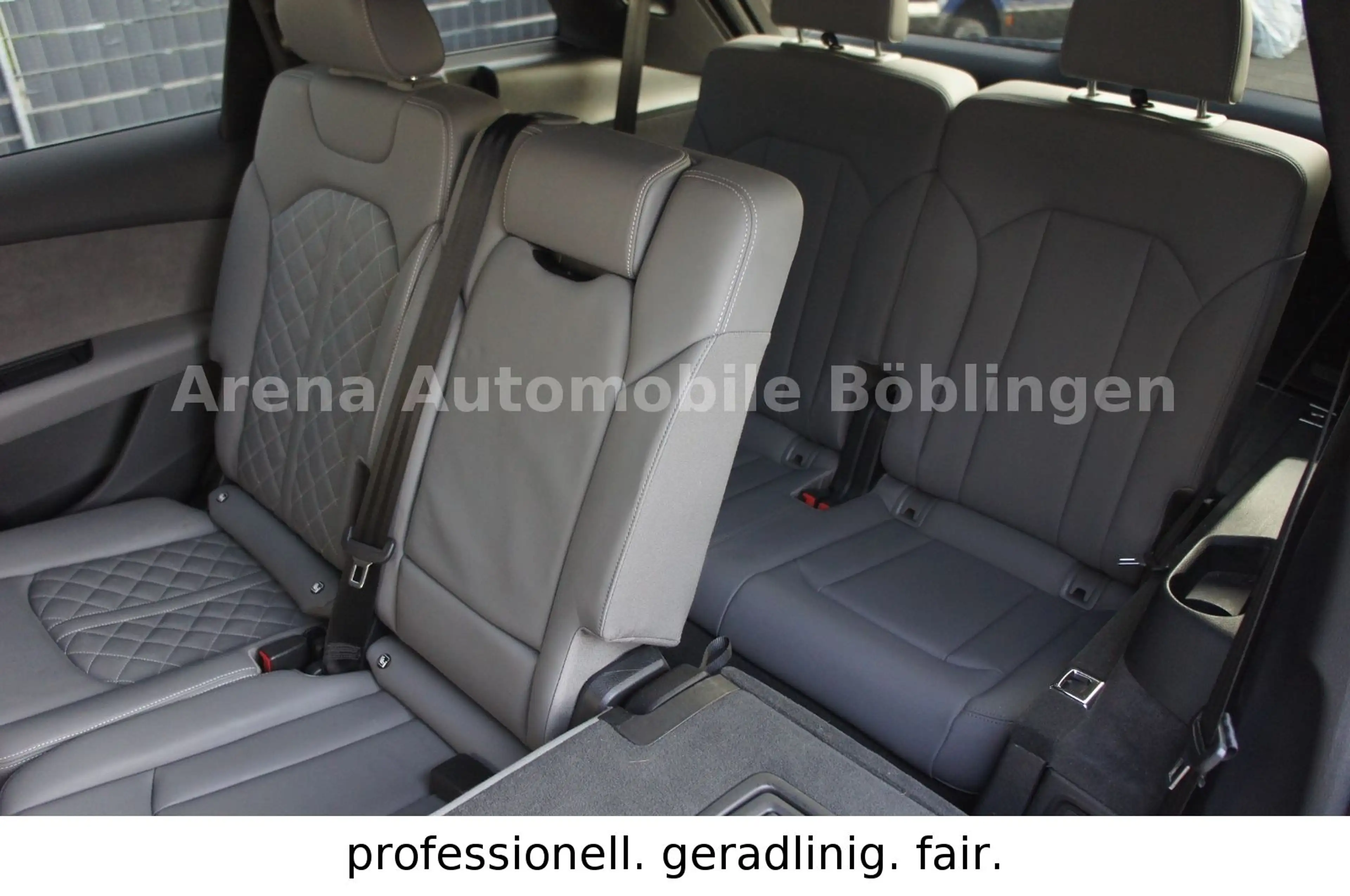 Audi SQ7 4.0 TDI quattro*STHZG*PANO*MATRIX*7-SITZ*VOL — photo 13