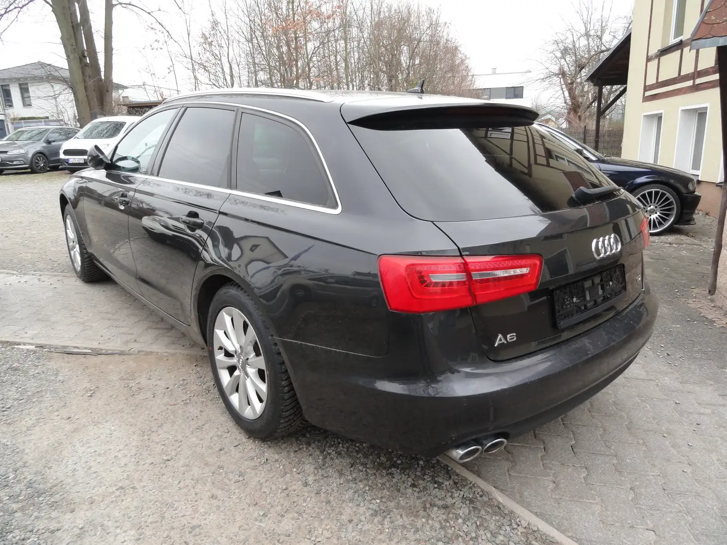 Audi A6 2.0 TDI Avant Xenon+Leder+Navi Grau - 2
