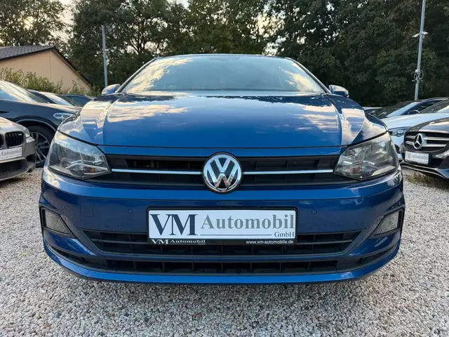 Volkswagen Polo view 2