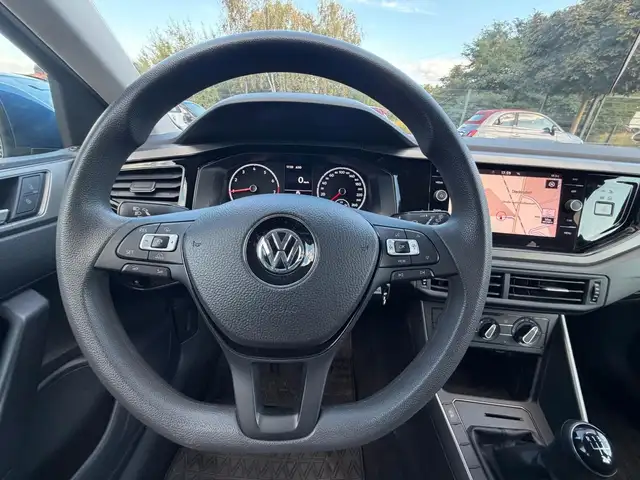 Volkswagen Polo view 11