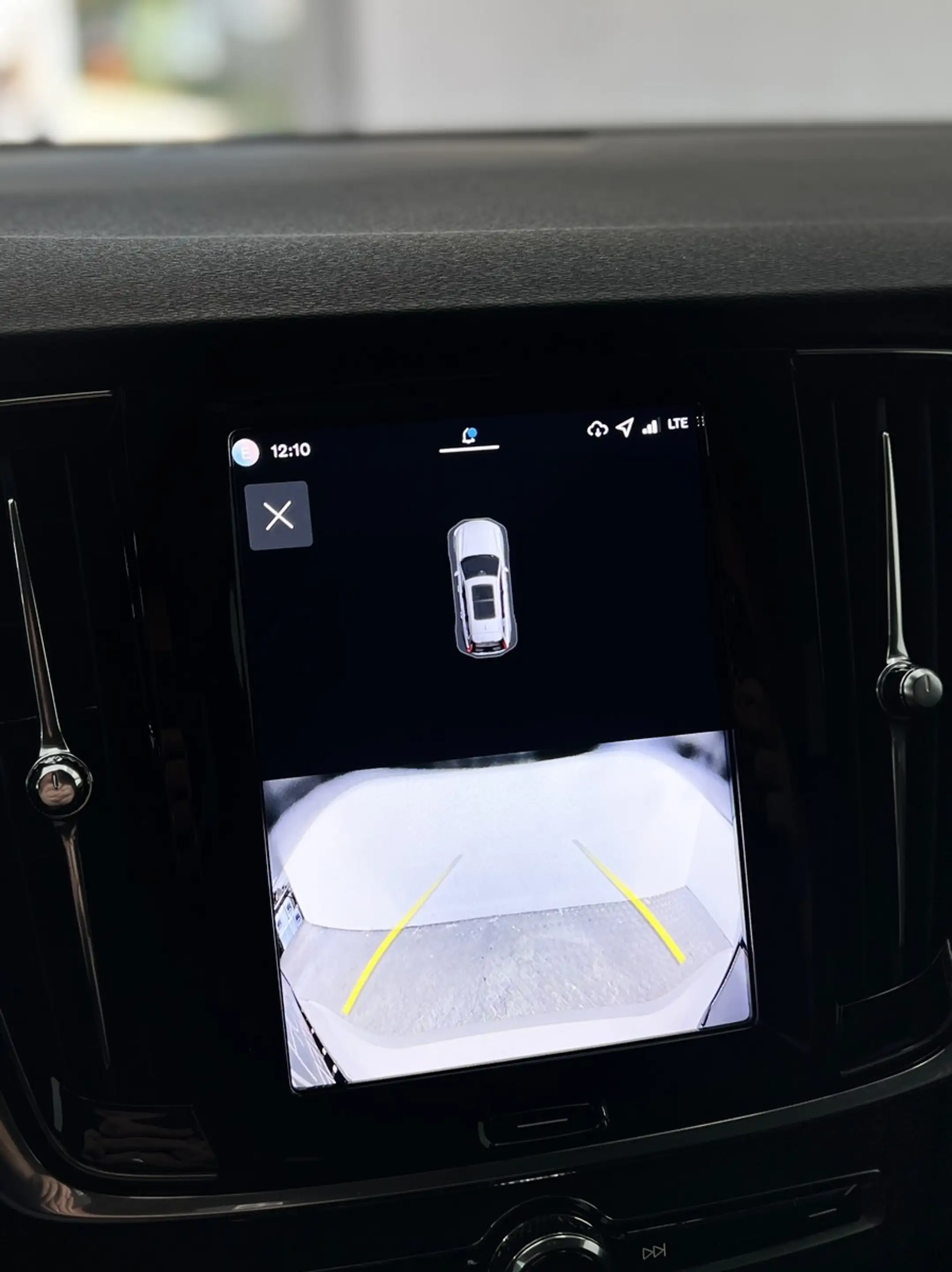 Volvo V90 T6 RECH AWD STANDHZG+AHK+ACC+KEYLESS+CARPLAY — photo 12
