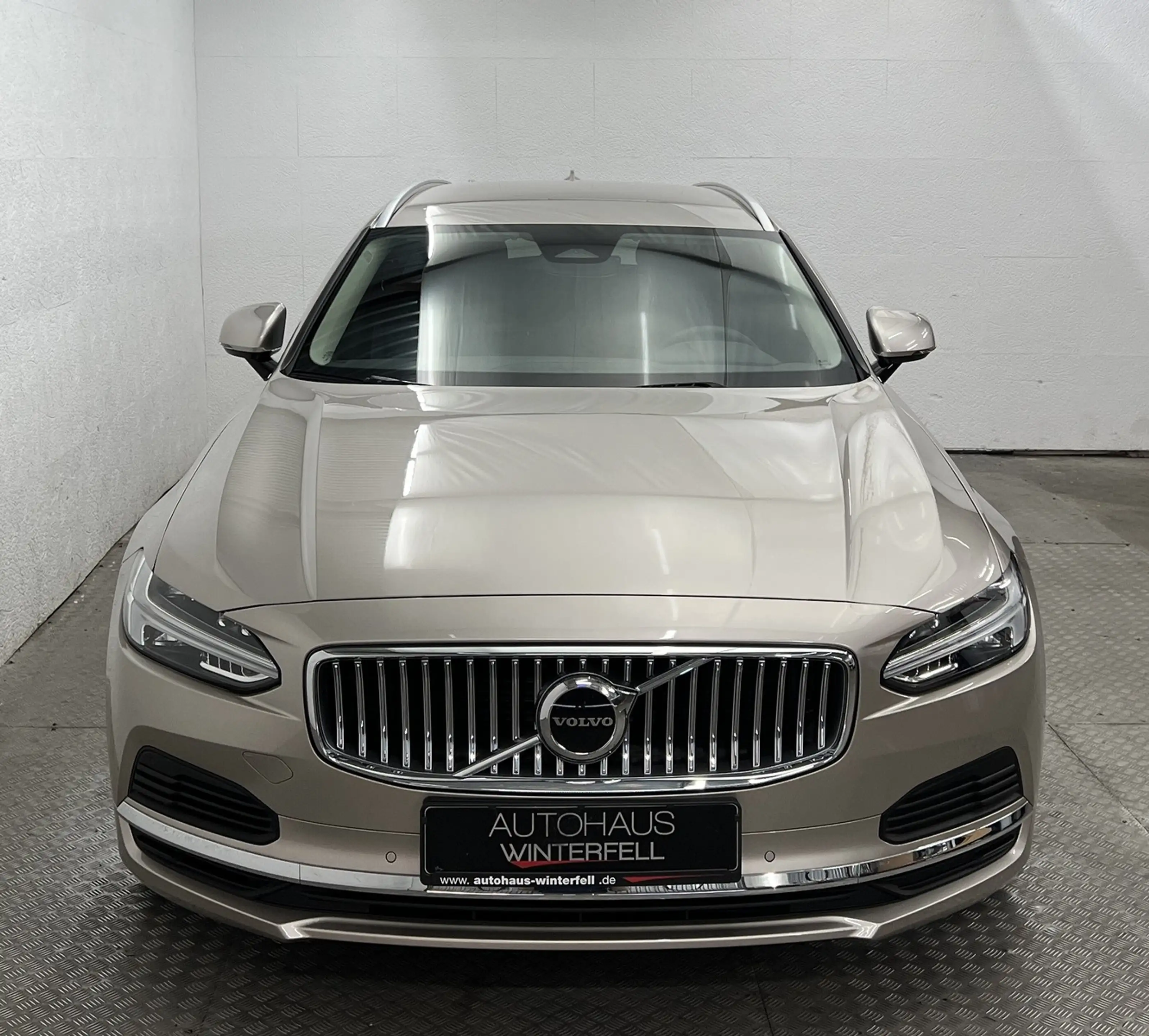 Volvo V90 T6 RECH AWD STANDHZG+AHK+ACC+KEYLESS+CARPLAY — photo 6