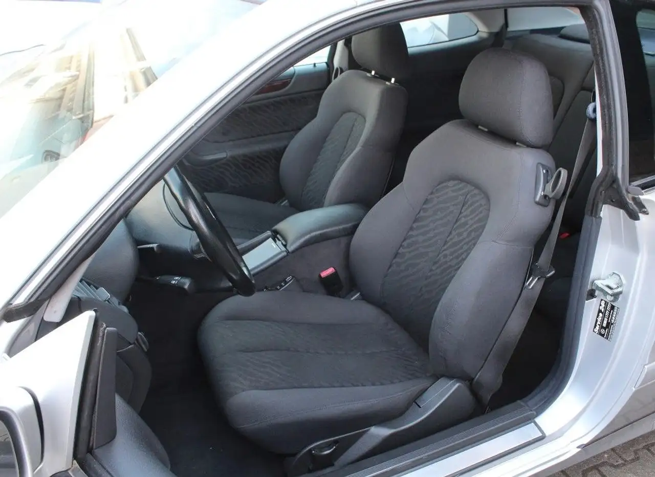 Mercedes-Benz CLK 230 Kompressor Klimaautom. el.GSD AHK abn, foto 5