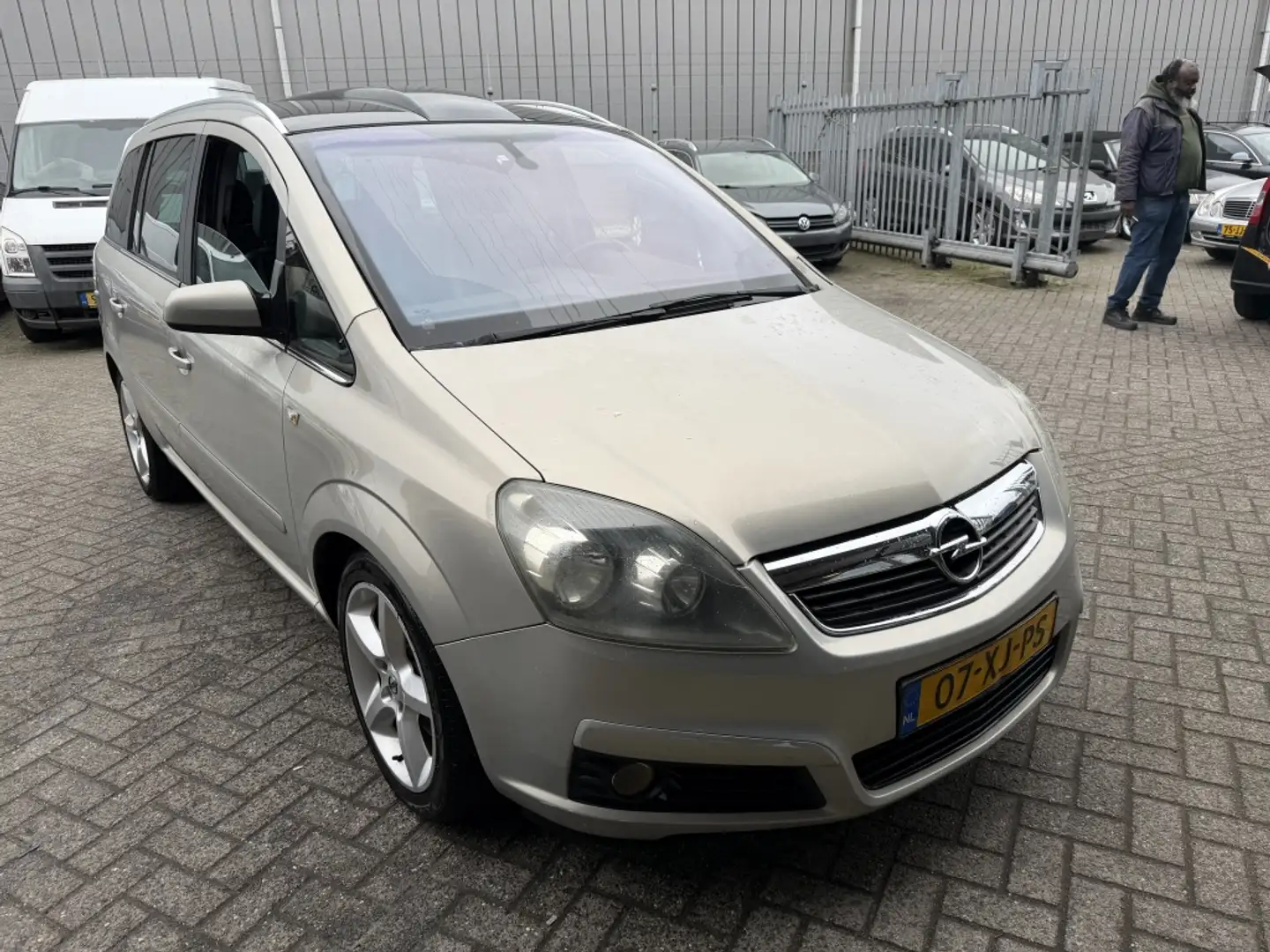 Opel Zafira 2.2 Executive 7 ZITPLAATSEN Grijs - 2