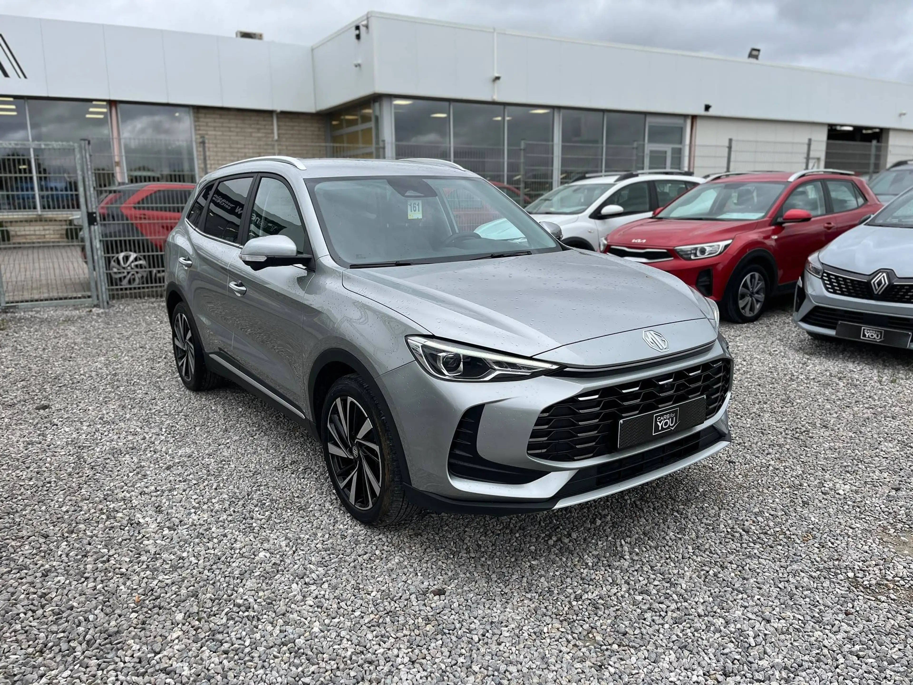 MG ZS hybrid+ luxury — photo 2