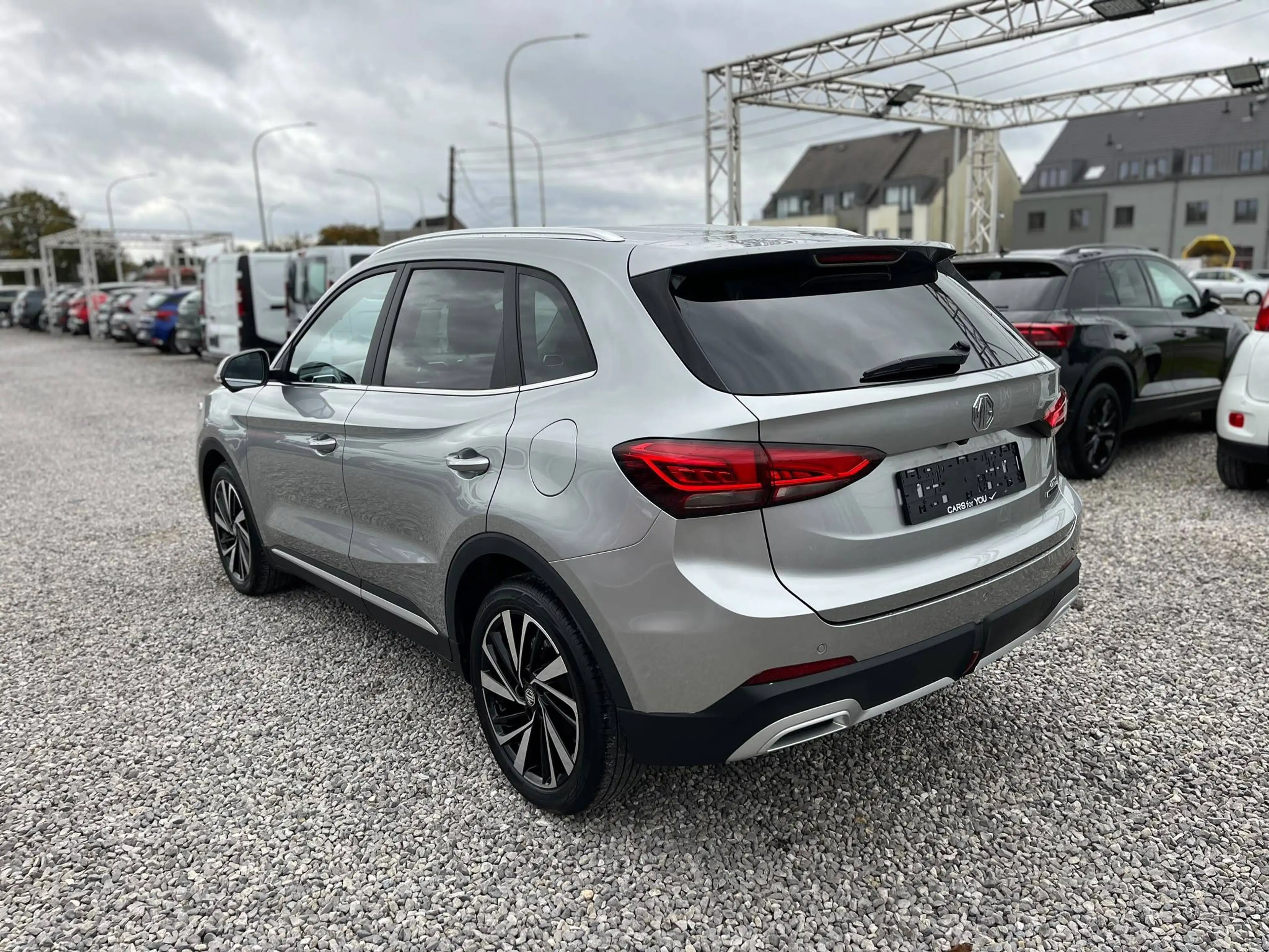 MG ZS hybrid+ luxury — photo 4