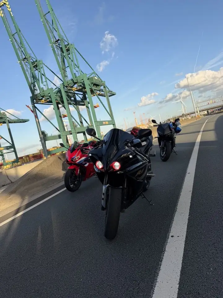 Yamaha R1-Z