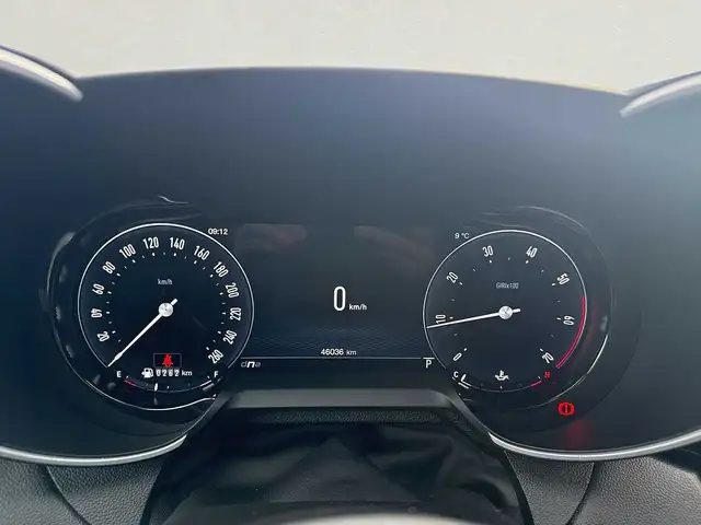 Alfa Romeo Giulia view 14