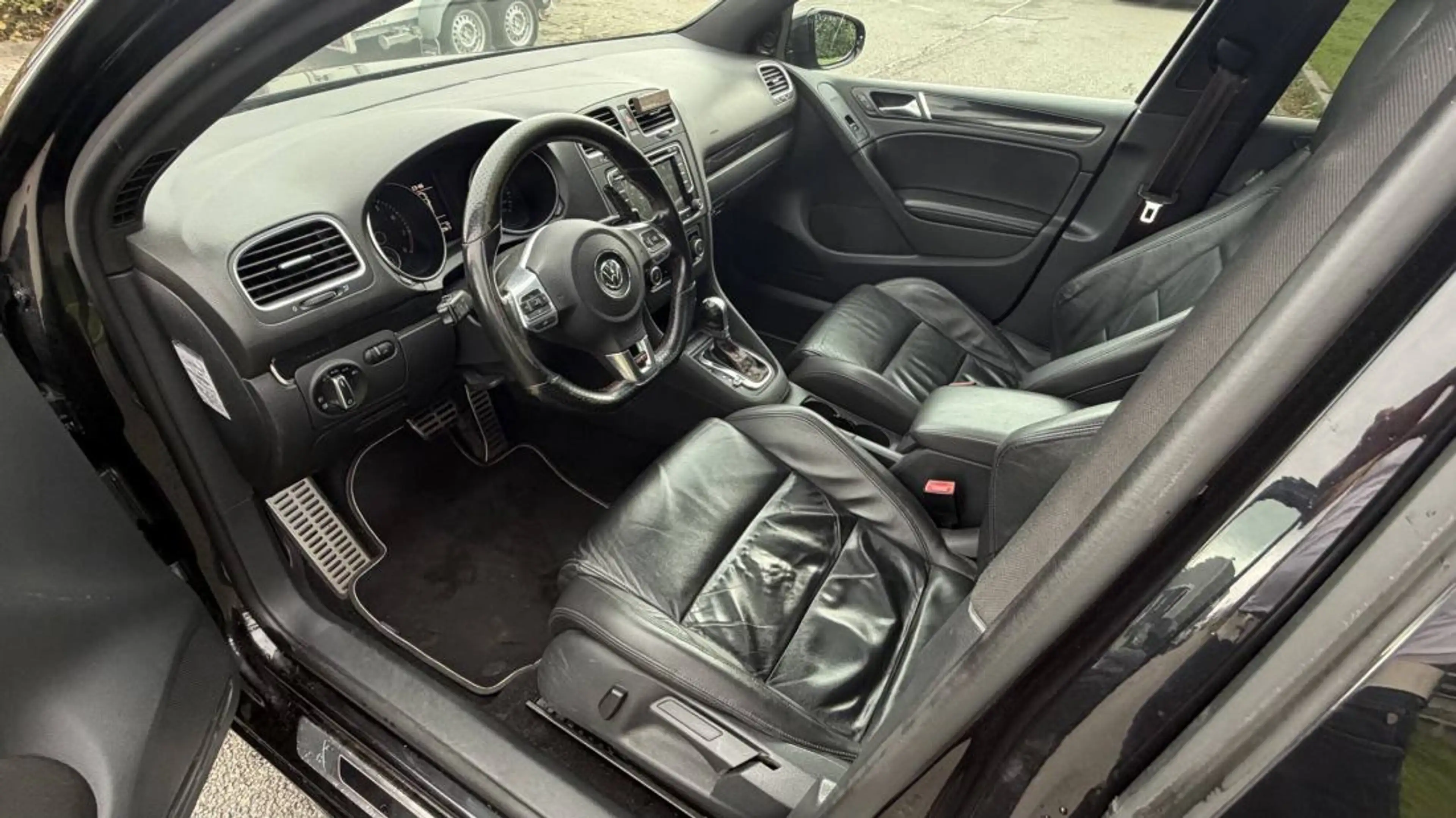 Volkswagen Golf GTI 2.0 — photo 13
