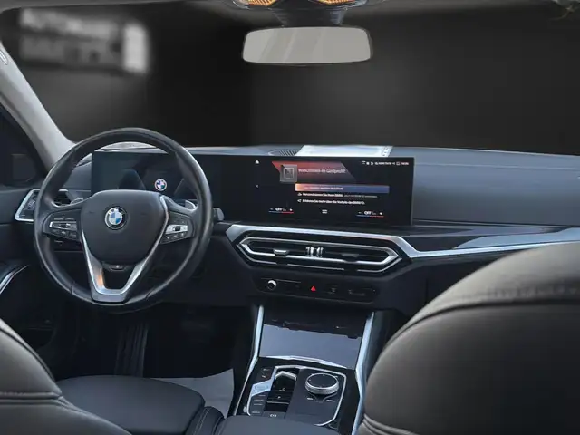 BMW 3 Series view 15