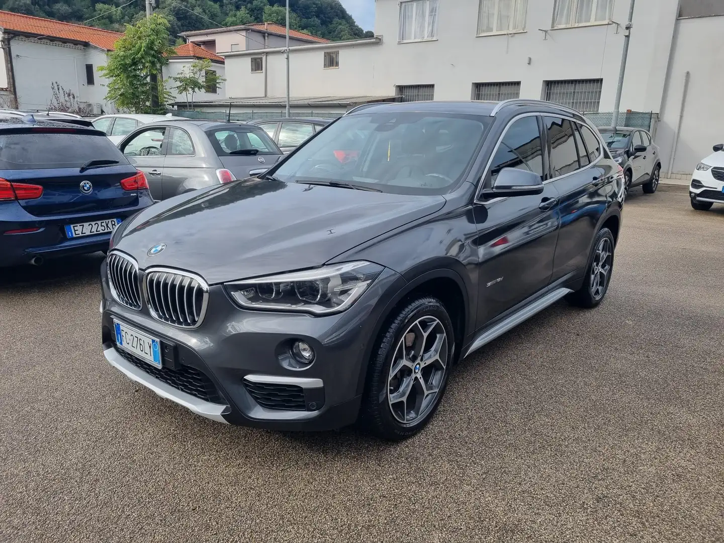 BMW X1 X1 F48 sdrive18d xLine auto Gris - 1