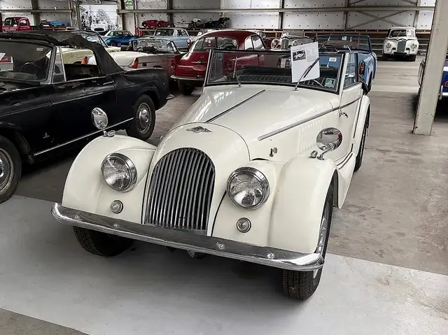 Morgan Plus 4 DHC