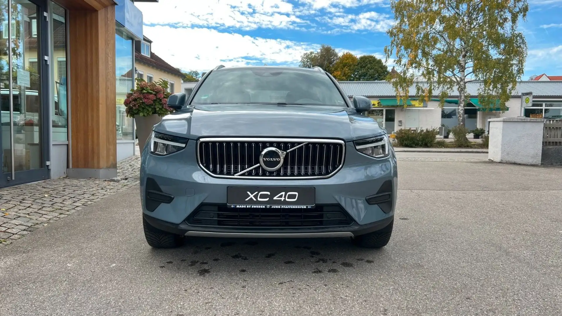 Volvo XC40 Recharge T5 Plus Bright Plug-In/Allwetter Grau - 1