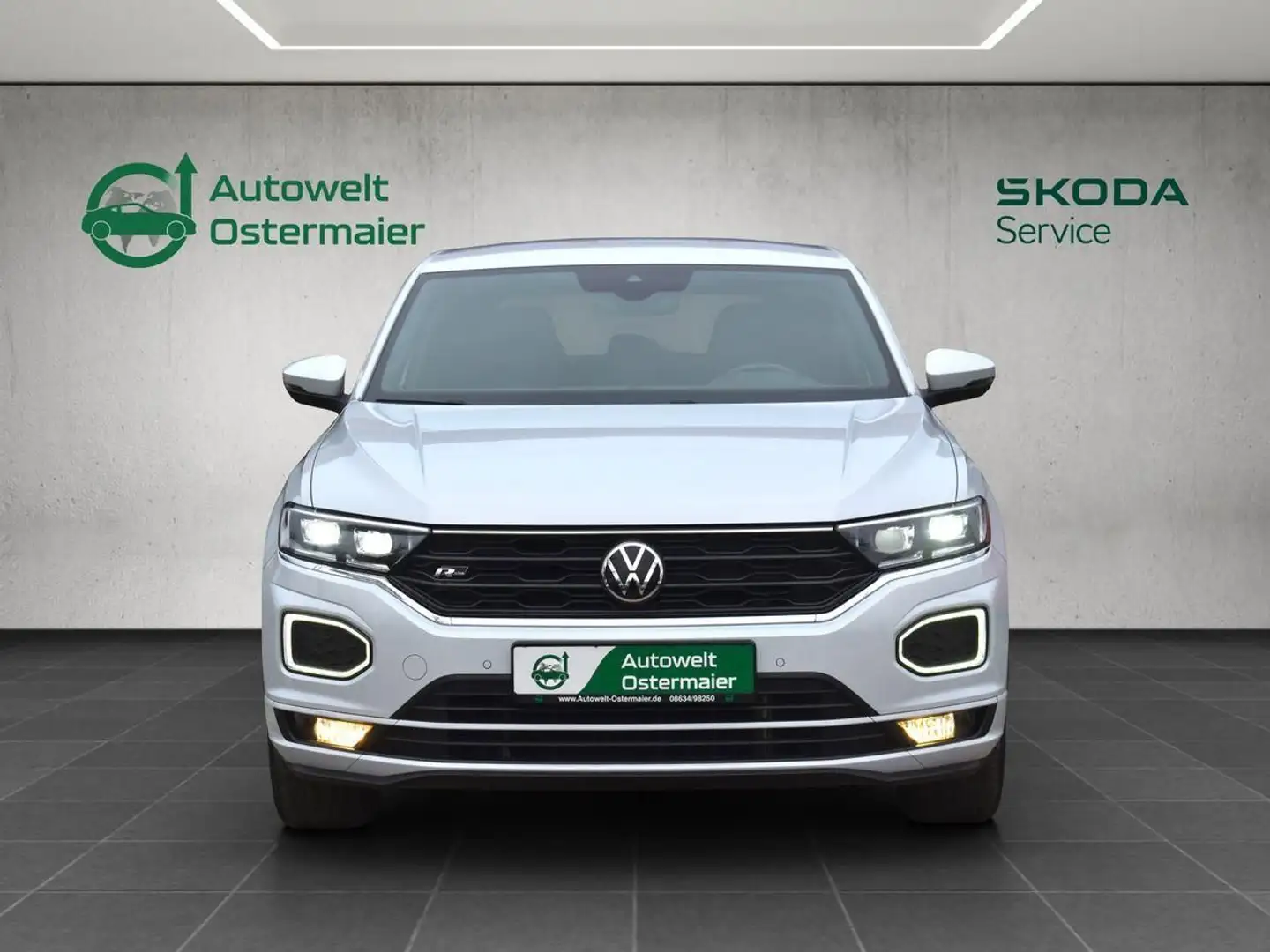 Volkswagen T-Roc 1.5 TSI DSG Sport*R-Line*LED*App-Connect* Zilver - 2