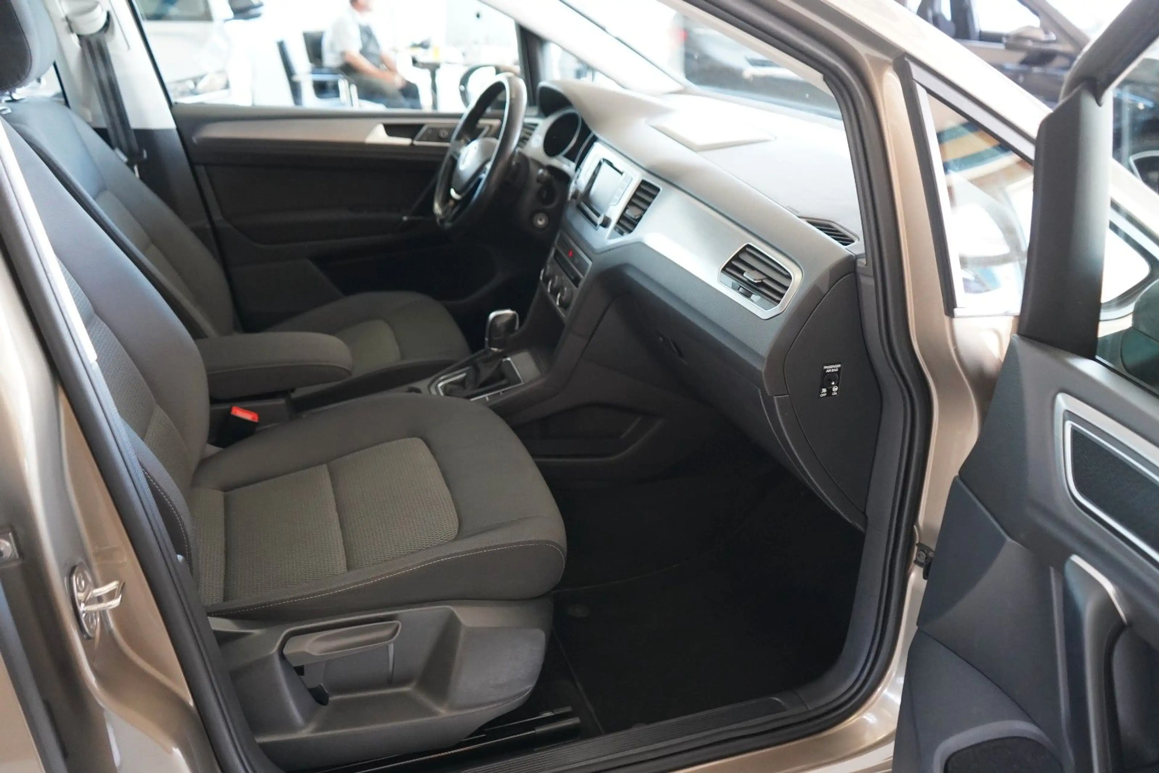 Volkswagen Golf Sportsvan VII BMT AUTOMATIK / NAVI — photo 8