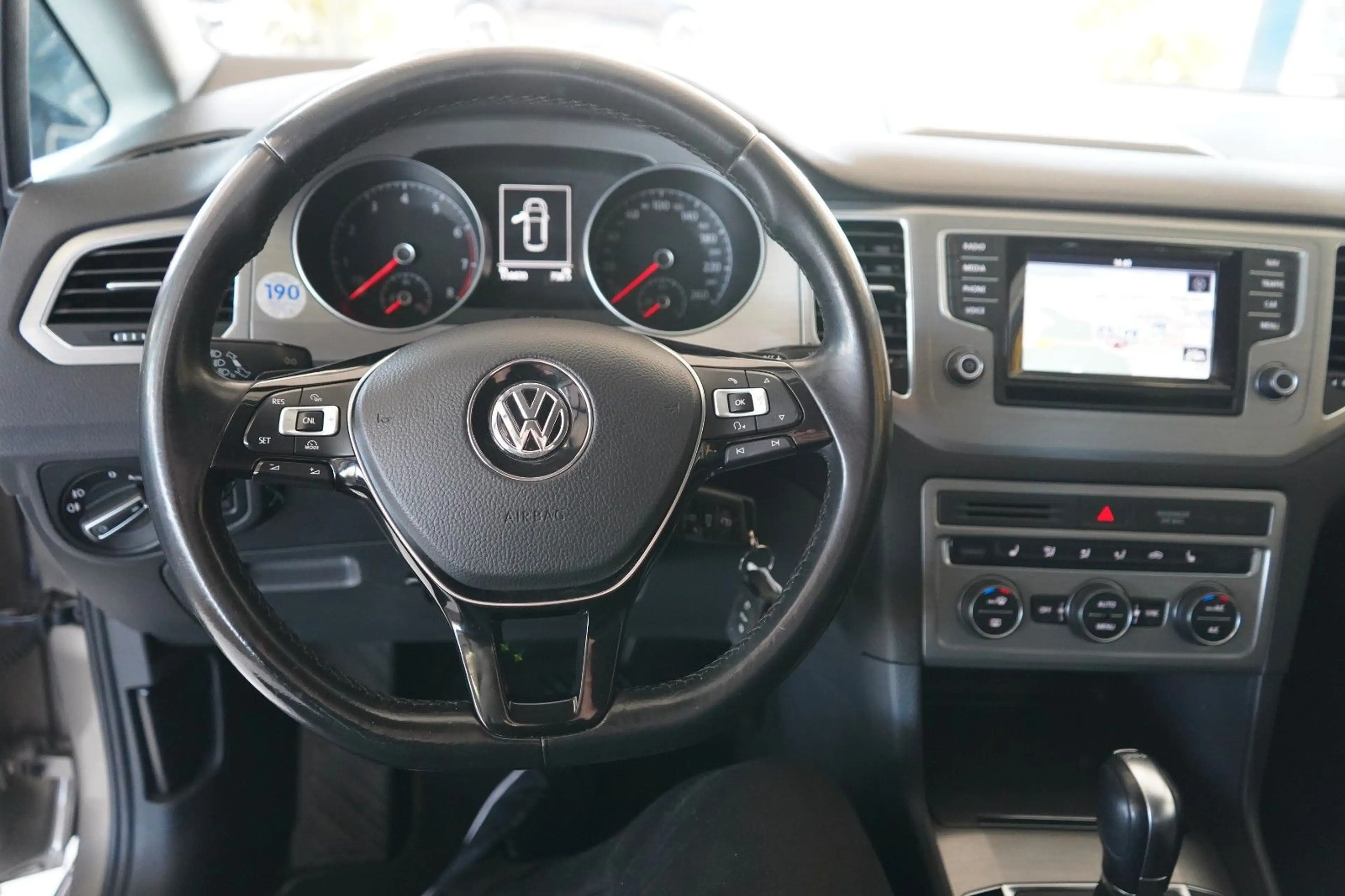 Volkswagen Golf Sportsvan VII BMT AUTOMATIK / NAVI — photo 12