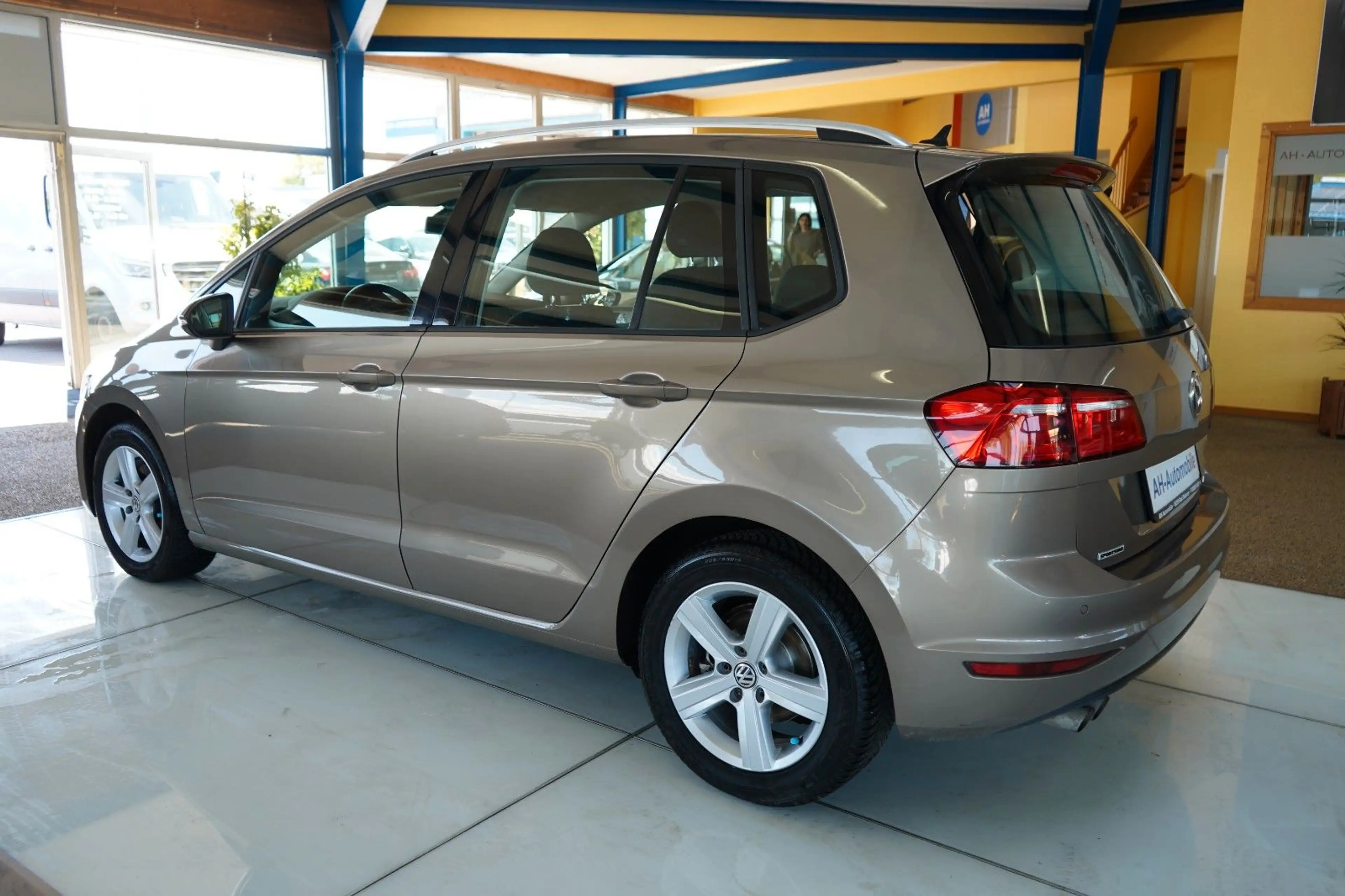 Volkswagen Golf Sportsvan VII BMT AUTOMATIK / NAVI — photo 3