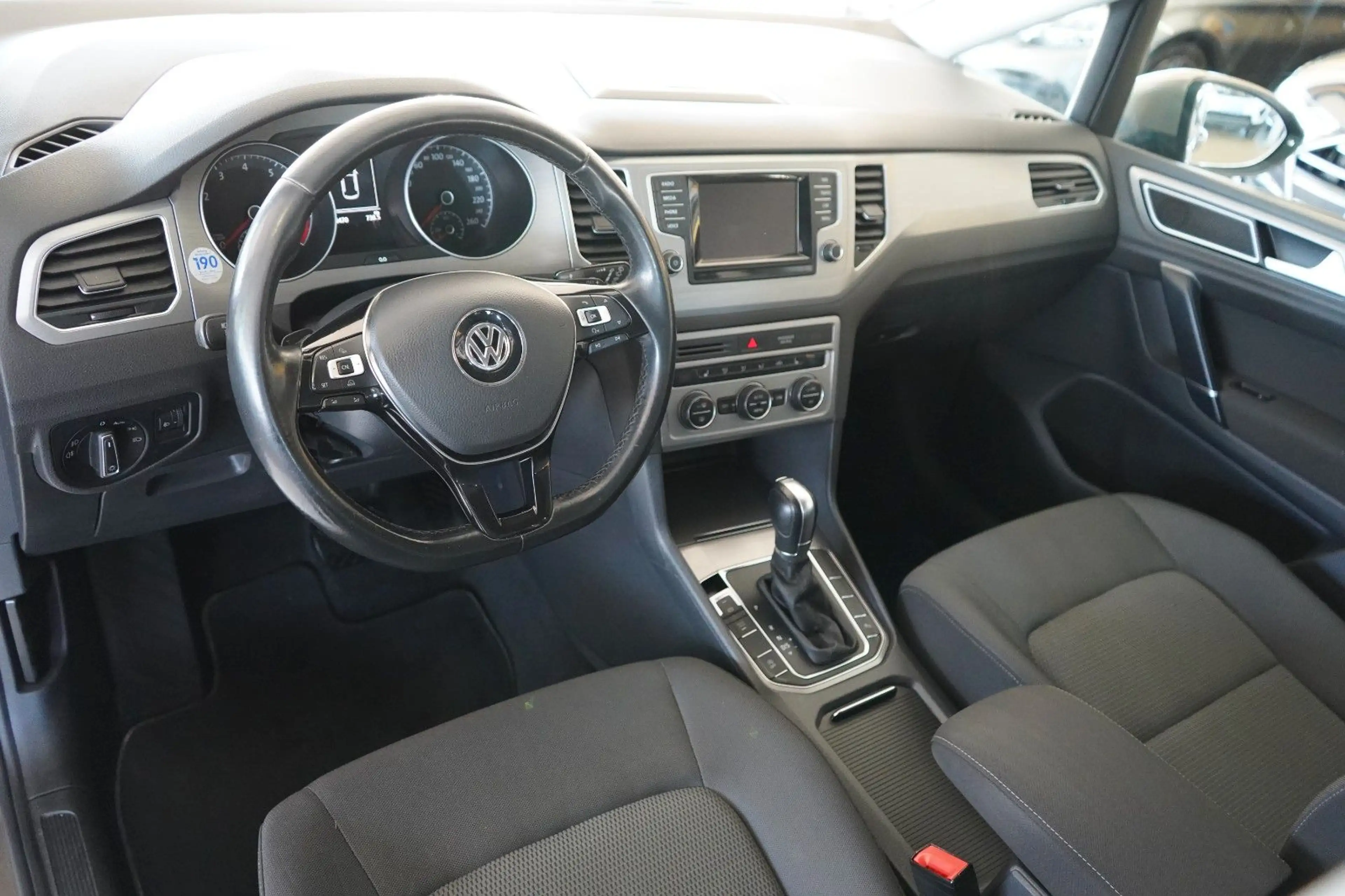 Volkswagen Golf Sportsvan VII BMT AUTOMATIK / NAVI — photo 11