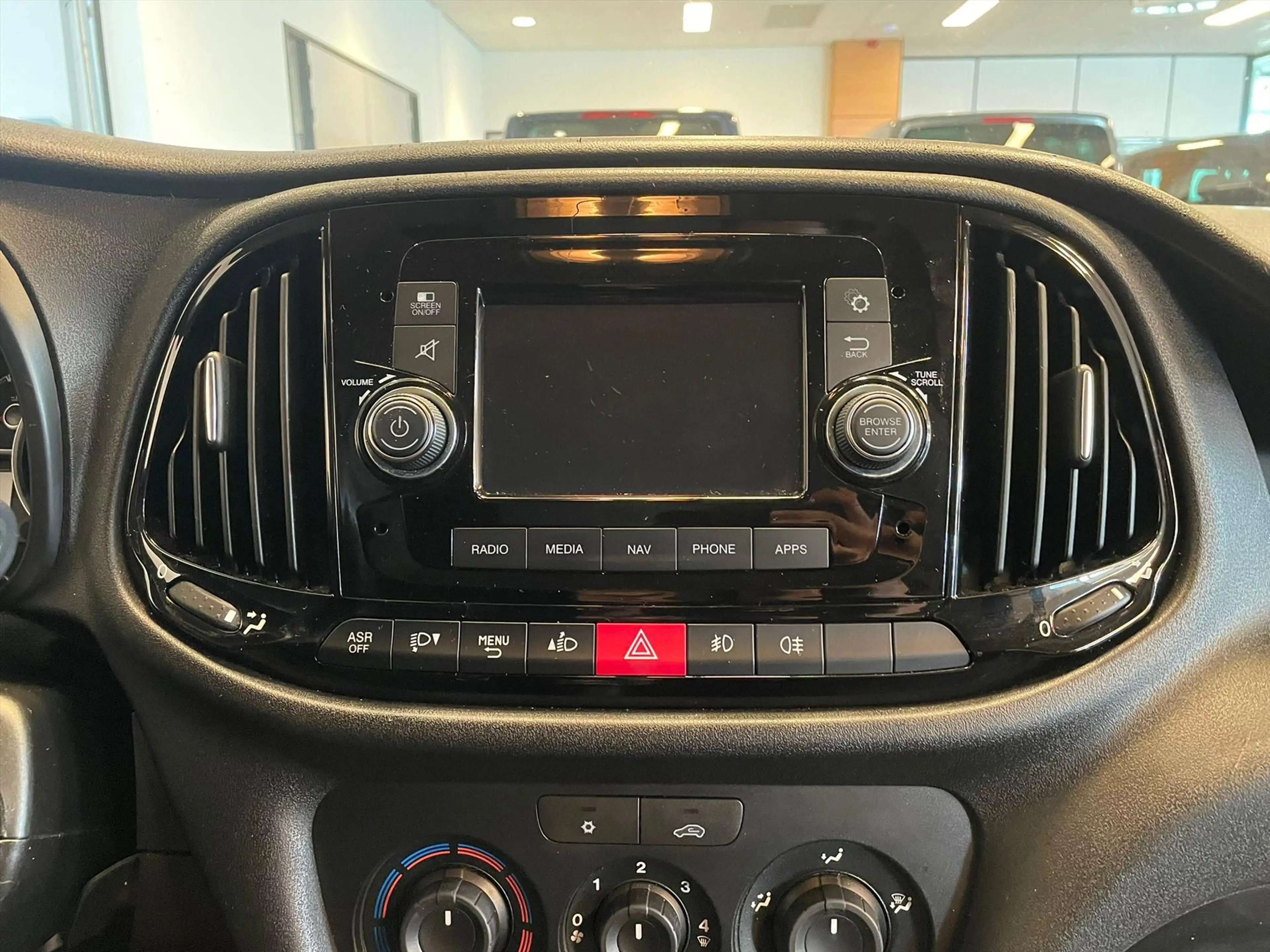 Fiat Doblo 1.2D 70KW — photo 15