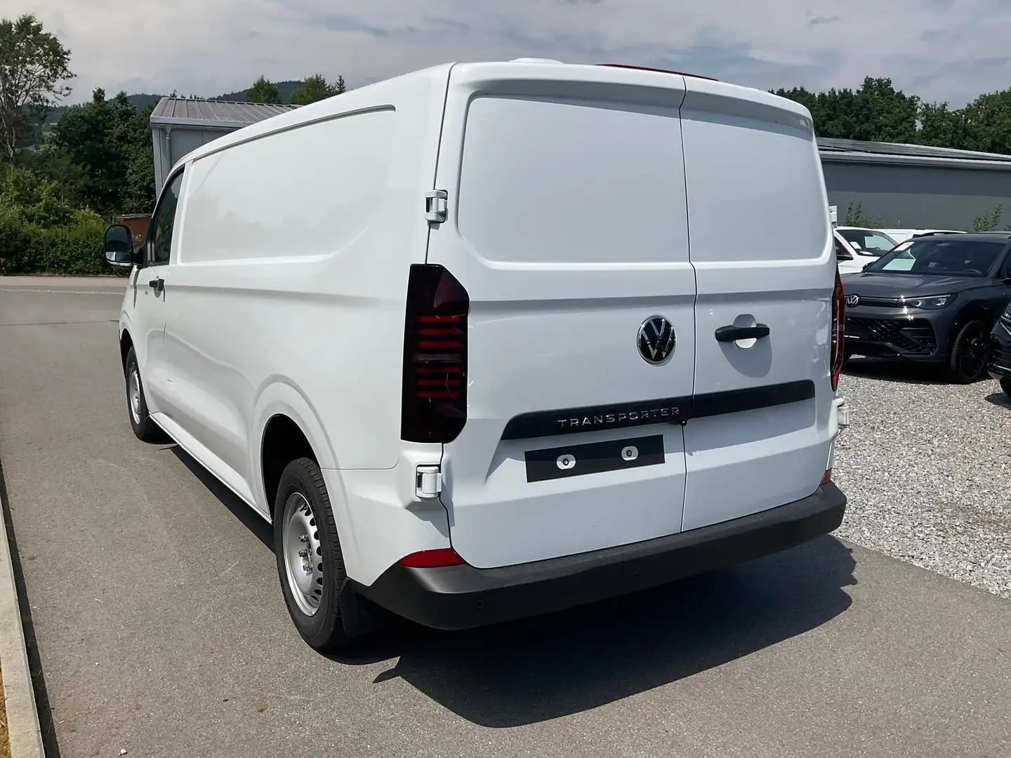 Volkswagen T7 Kastenwagen Kastenwagen 2.0 TDI 110 kW LR DSG LR, Navi, Kam... Weiß - 2