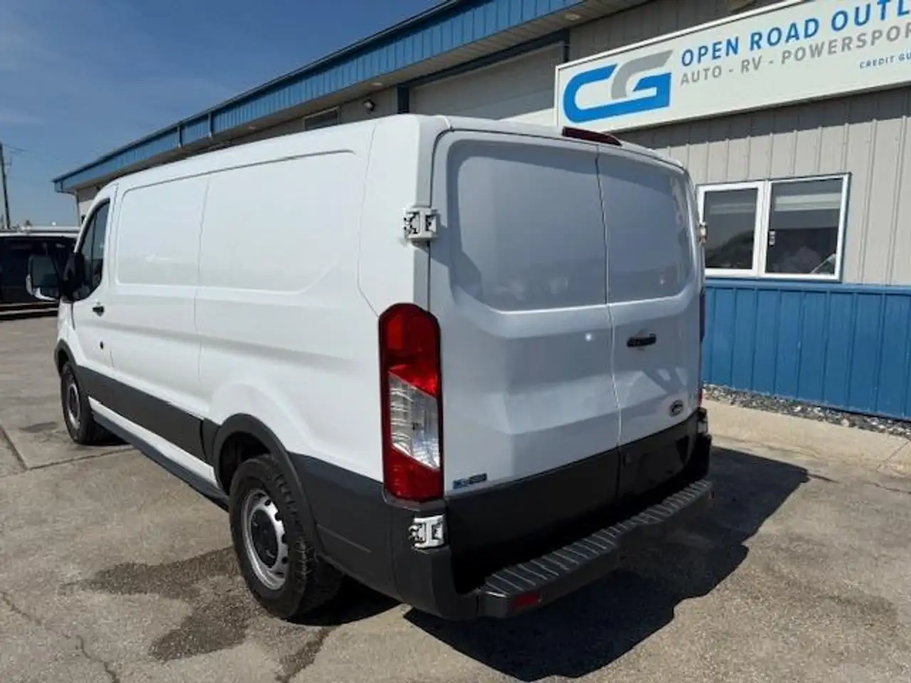 Ford Transit снимка Ford Transit