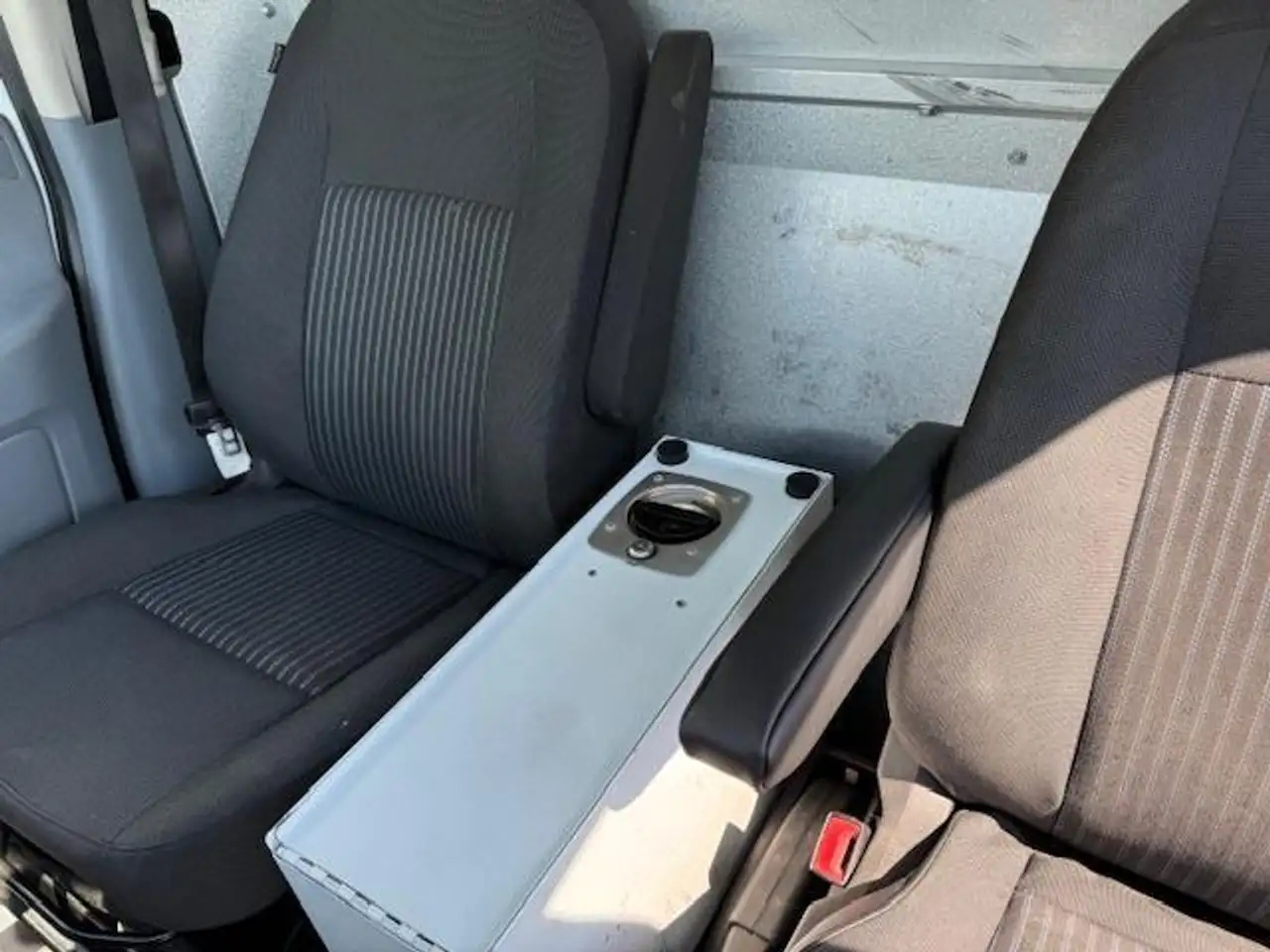 Ford Transit снимка Ford Transit
