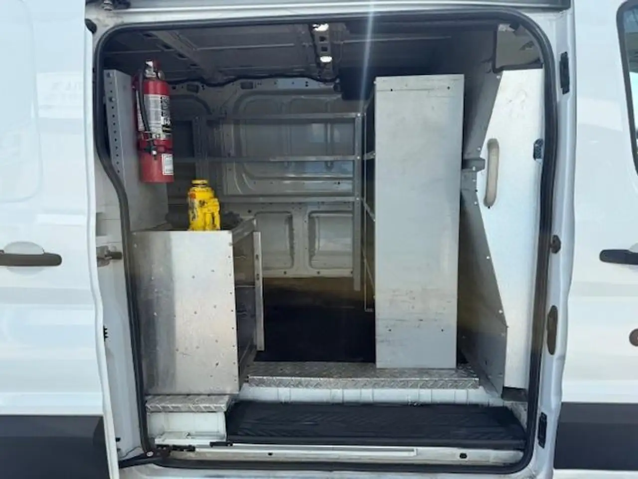 Ford Transit снимка Ford Transit