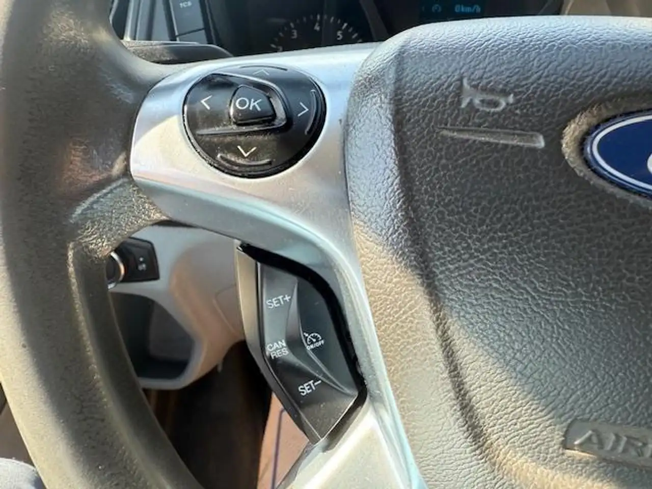 Ford Transit снимка Ford Transit